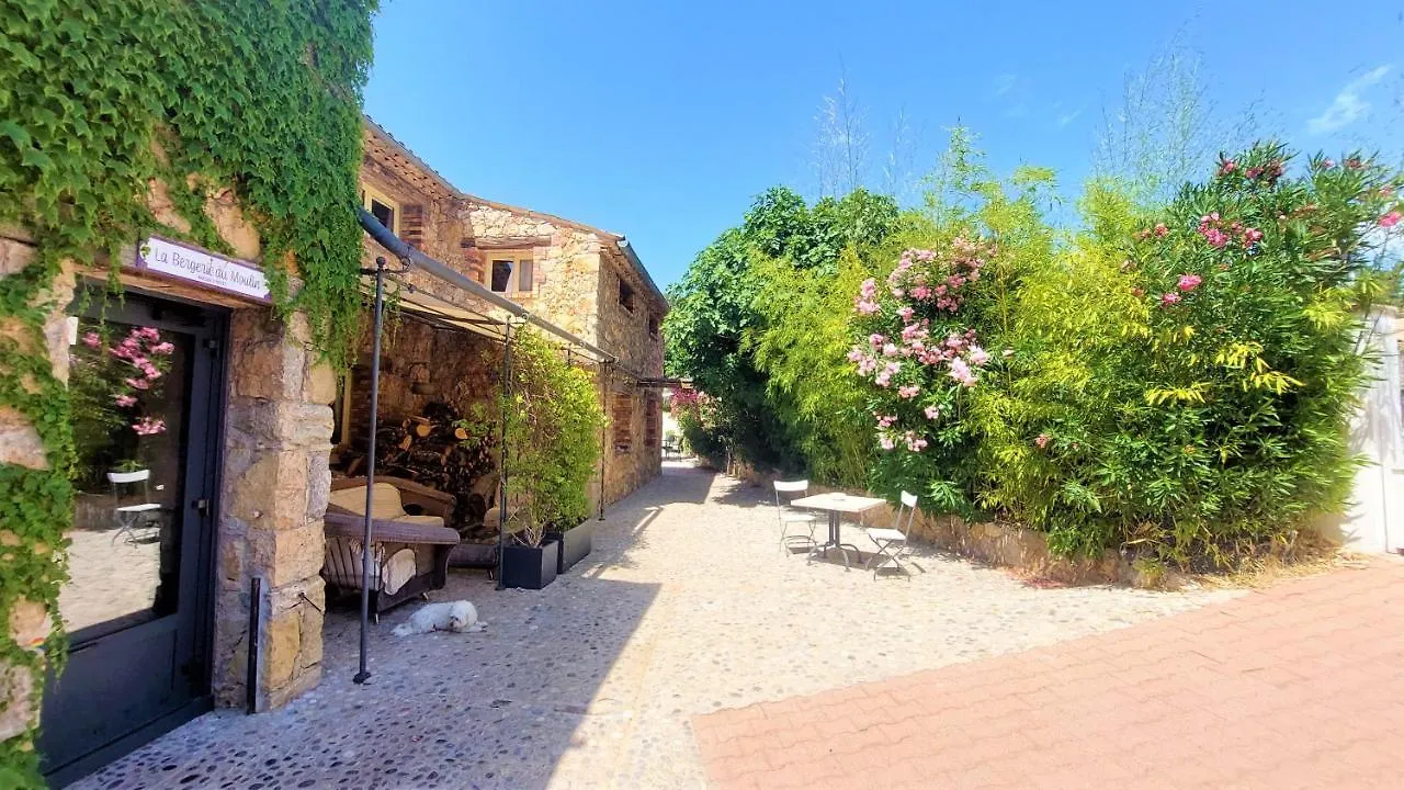 La Bergerie Du Moulin (Adults Only) Bed & Breakfast Taradeau 3*,  Fransa